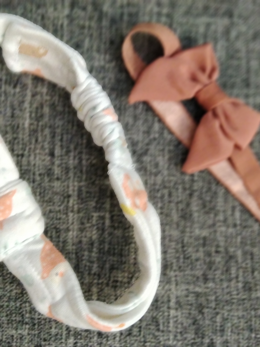 Kids Bow Headband Set in Peach and Printed White